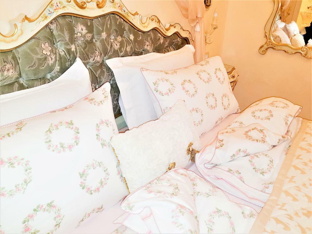 Fiore D'Arancio Luxury City Center Apartment เวโรนา ภายนอก รูปภาพ