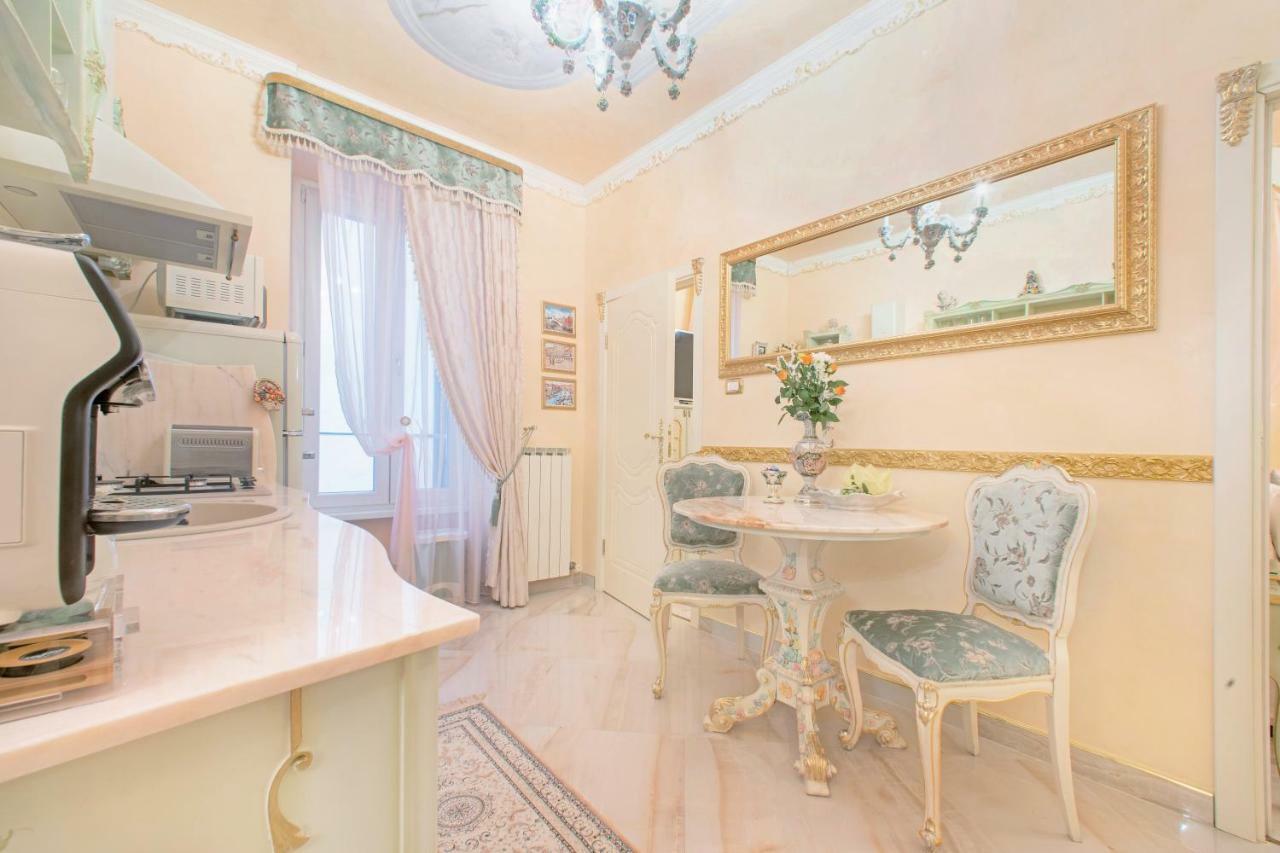 Fiore D'Arancio Luxury City Center Apartment เวโรนา ภายนอก รูปภาพ