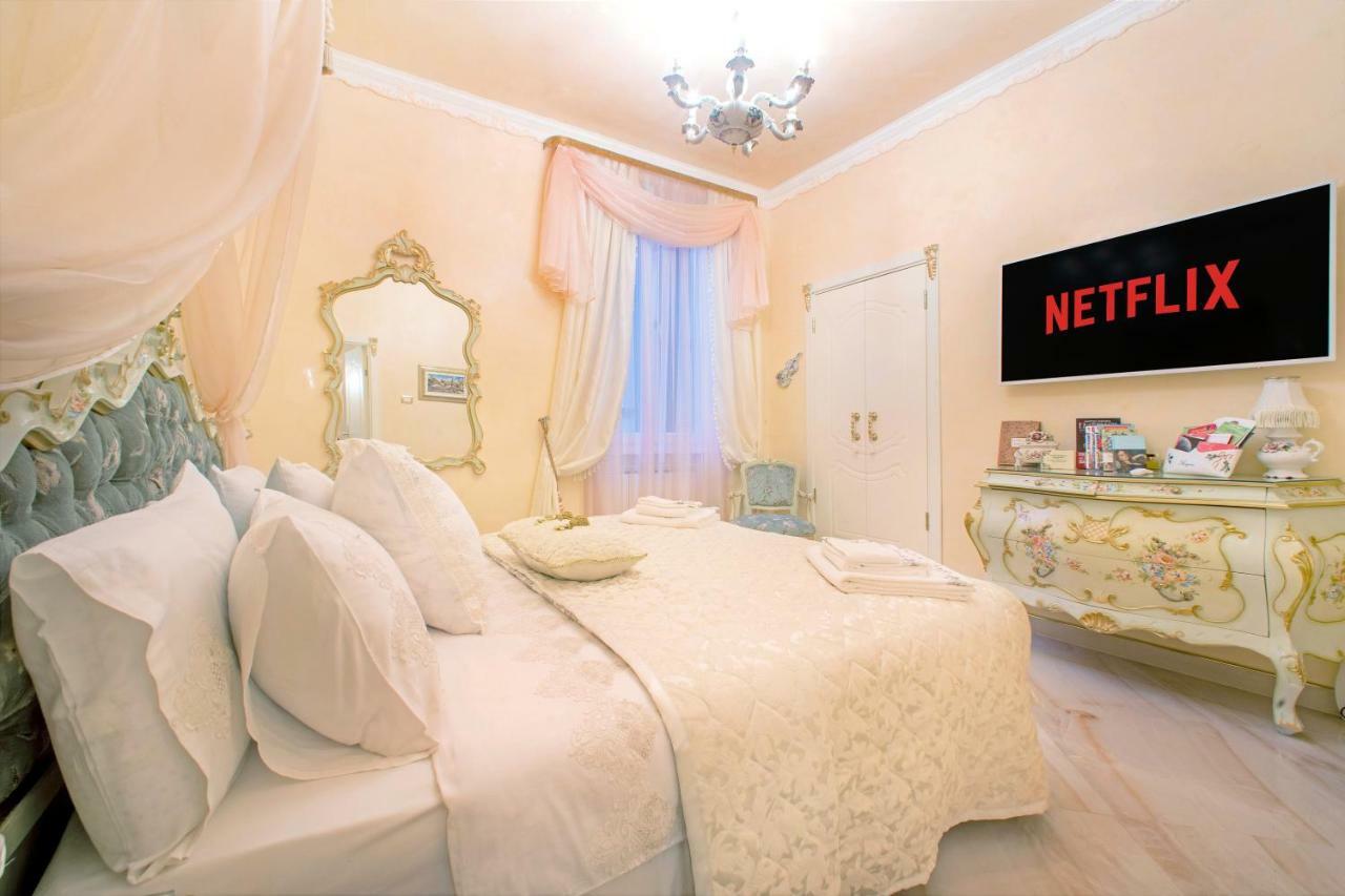 Fiore D'Arancio Luxury City Center Apartment เวโรนา ภายนอก รูปภาพ