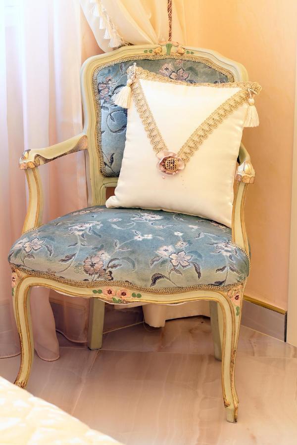 Fiore D'Arancio Luxury City Center Apartment เวโรนา ภายนอก รูปภาพ